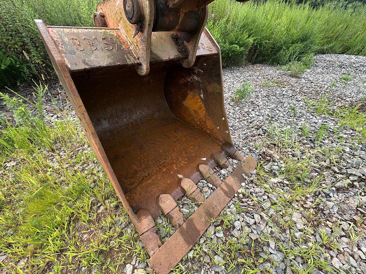 Used 1999 HITACHI EX330 LC-5 Demolition