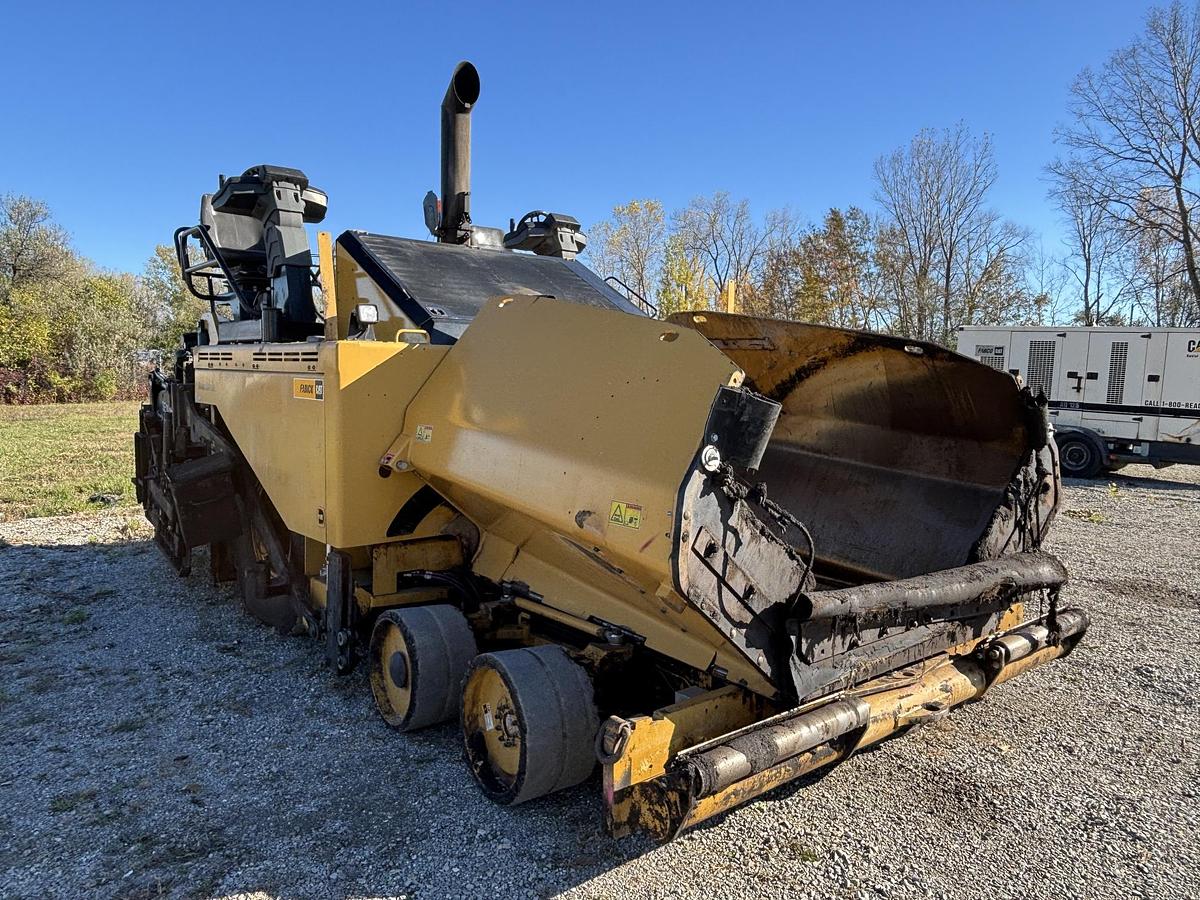 Used 2019 CATERPILLAR AP1000F