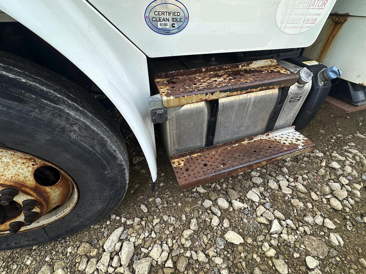 Used 2017 FREIGHTLINER M2 106