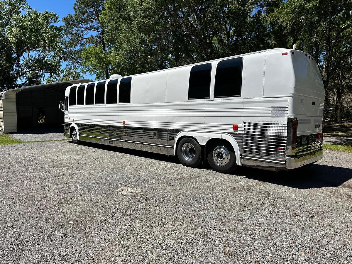 Used 1998 PREVOST XL 45' Executive Coach