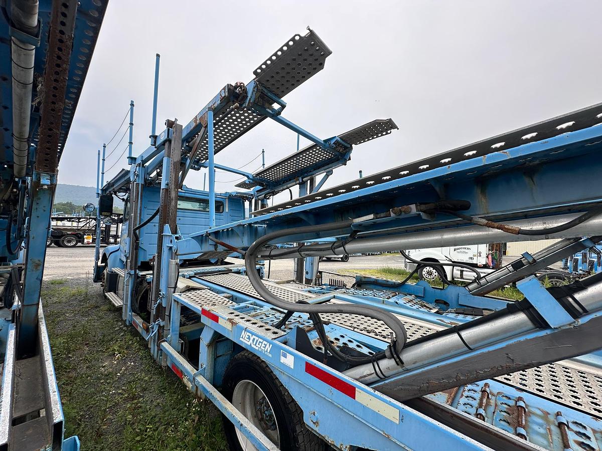 Used 2015 VOLVO VAH Auto Hauler