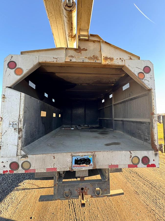 Used 2010 FORD F750 Bucket Truck