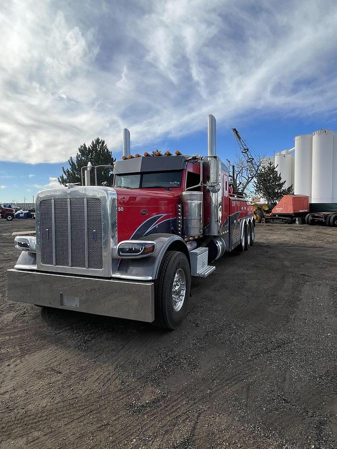 Used 2012 PETERBILT 389