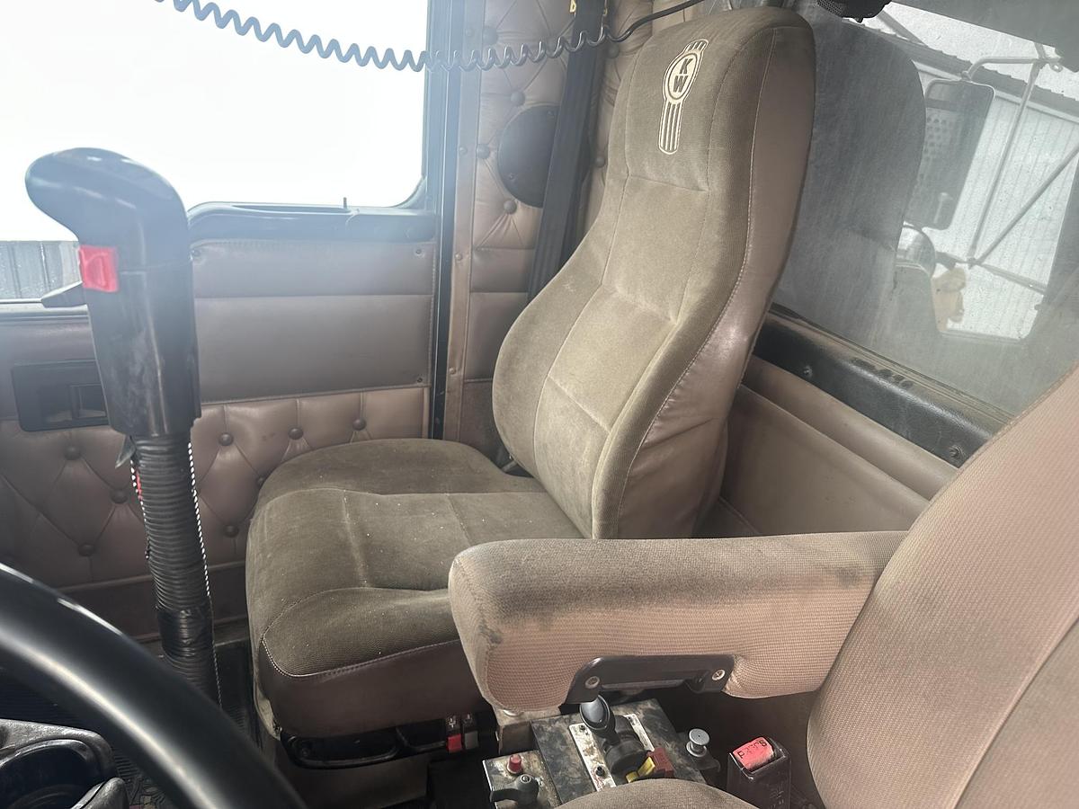 Used 2002 KENWORTH T800