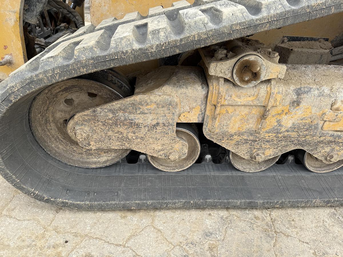 Used 2018 CATERPILLAR 299D2