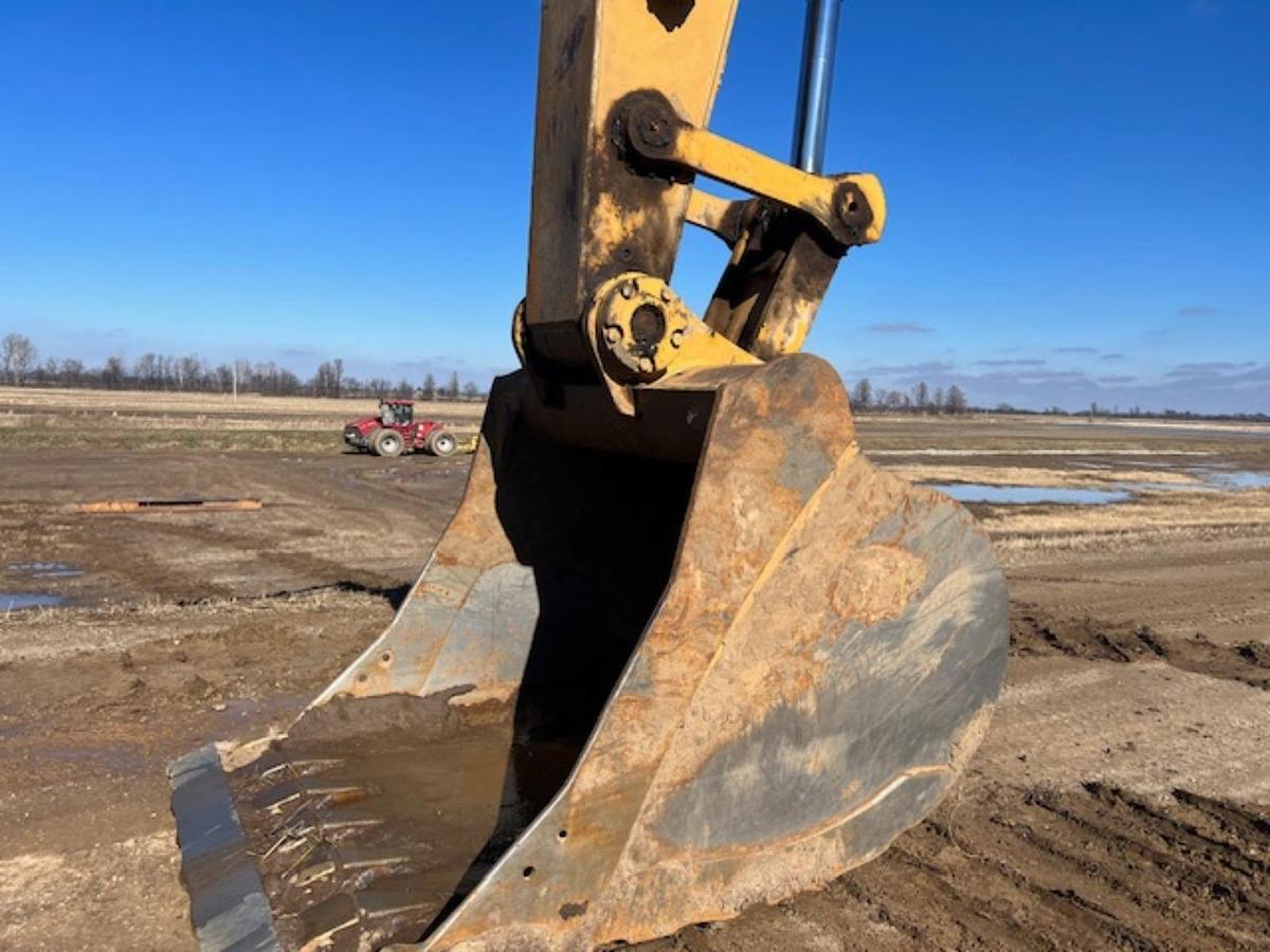 Used 2019 CATERPILLAR 336