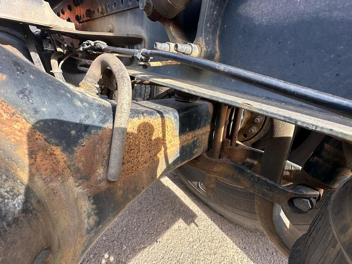 Used 2014 VOLVO VNM64T