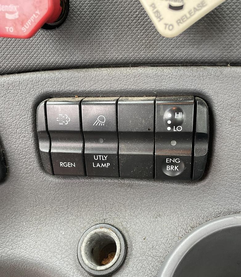 Used 2013 FREIGHTLINER Cascadia 125 Vacuum