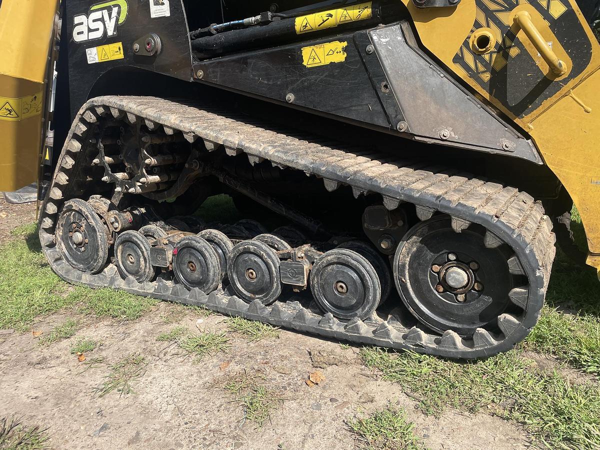 Used 2023 ASV RT135F