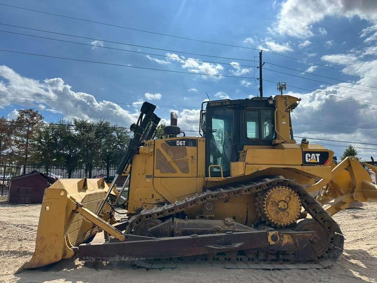 Used 2014 CATERPILLAR D6T XL