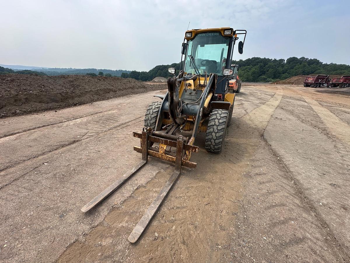 Used 2018 DEERE 244k-II