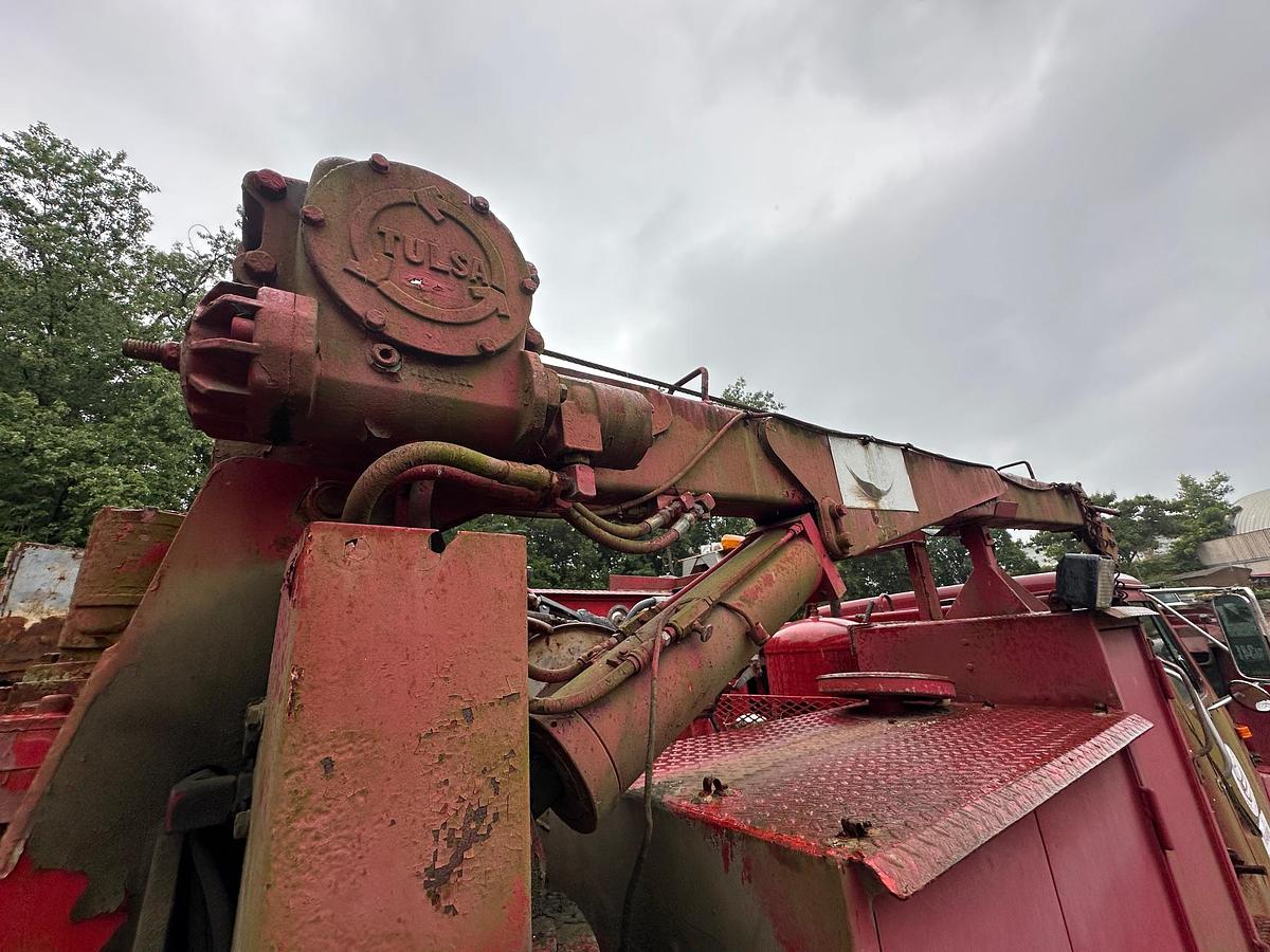 Used 2001 INTERNATIONAL 4700 Service Truck