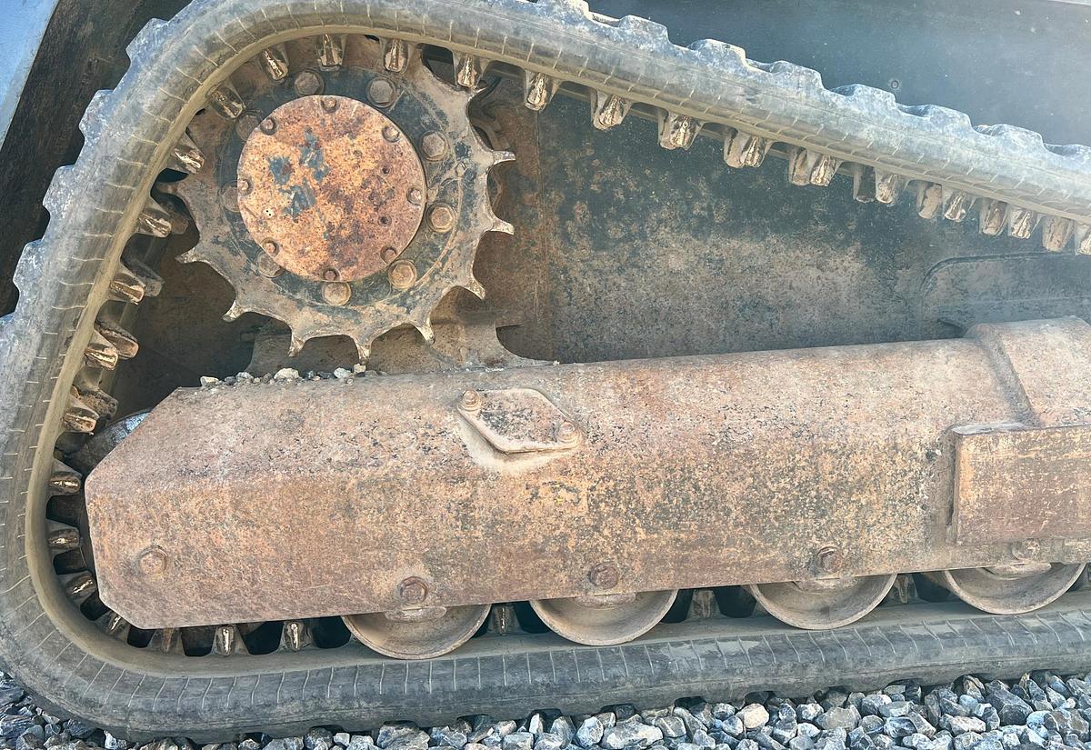 Used 2010 KUBOTA SVL75