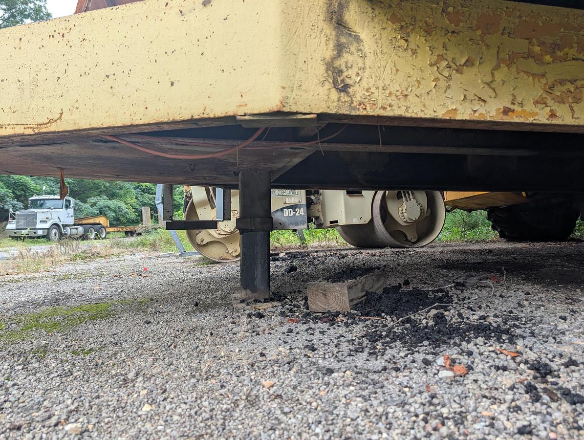 Used 2002 PUCKETT MFG 560