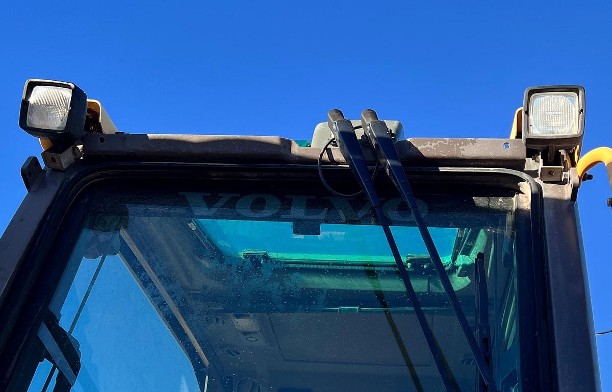 Used 2008 VOLVO EC210CL