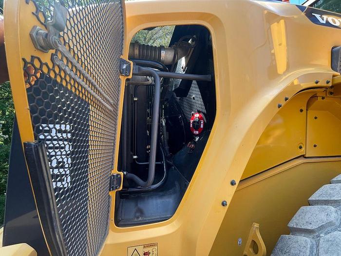 Used 2015 VOLVO L150H