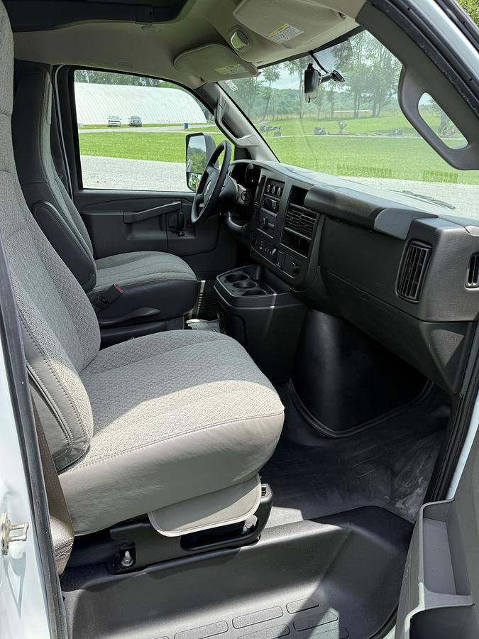 Used 2023 CHEVROLET Express 3500