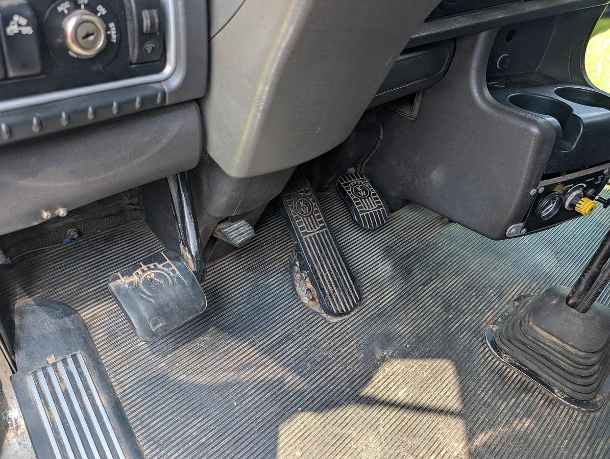 Used 2008 KENWORTH T800