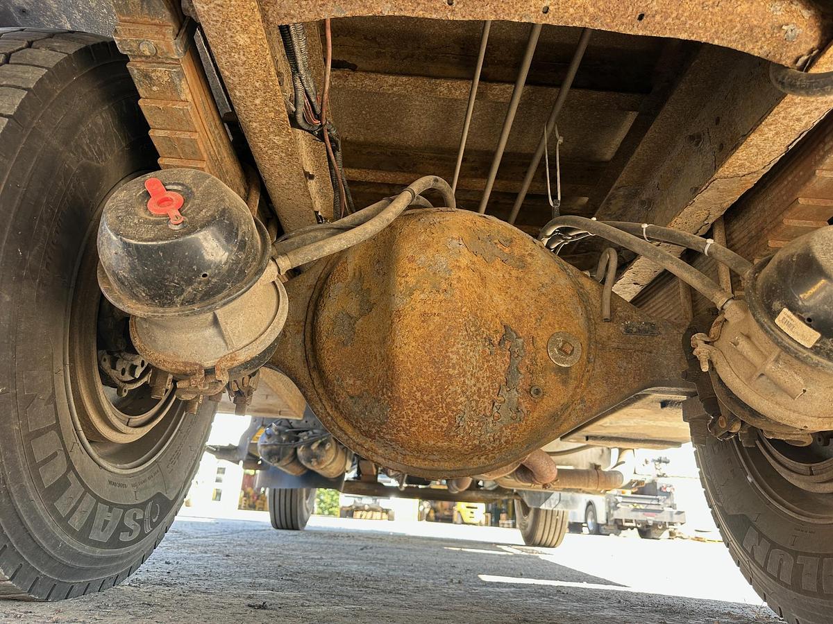 Used 2010 INTERNATIONAL 4300 Service Truck