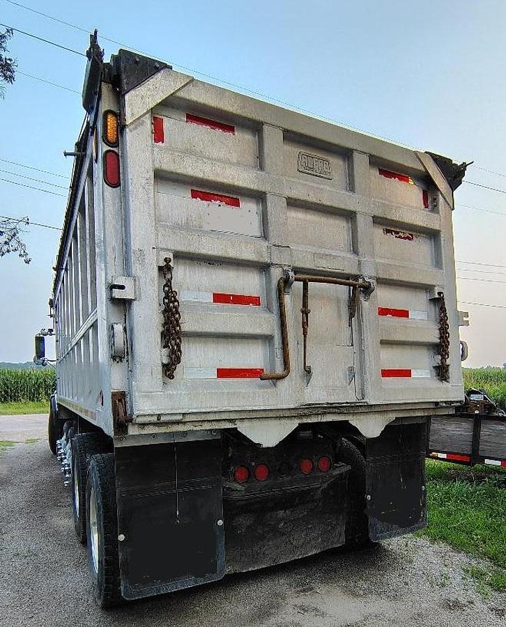 Used 1999 FREIGHTLINER 5-Axle