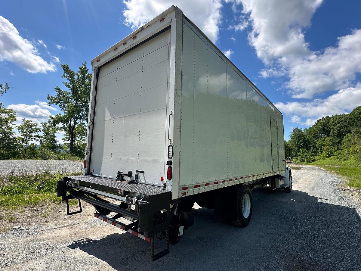 Used 2016 FREIGHTLINER Business Class M2