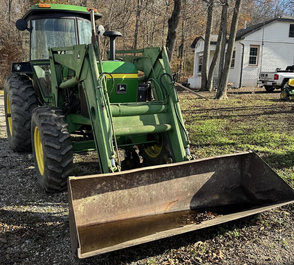 Used 1982 JOHN DEERE 2940