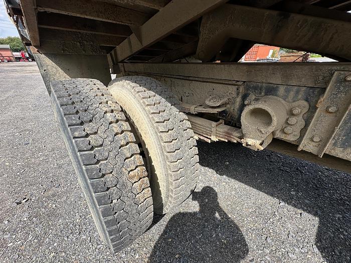 Used 2000 FORD F650 Dump Body