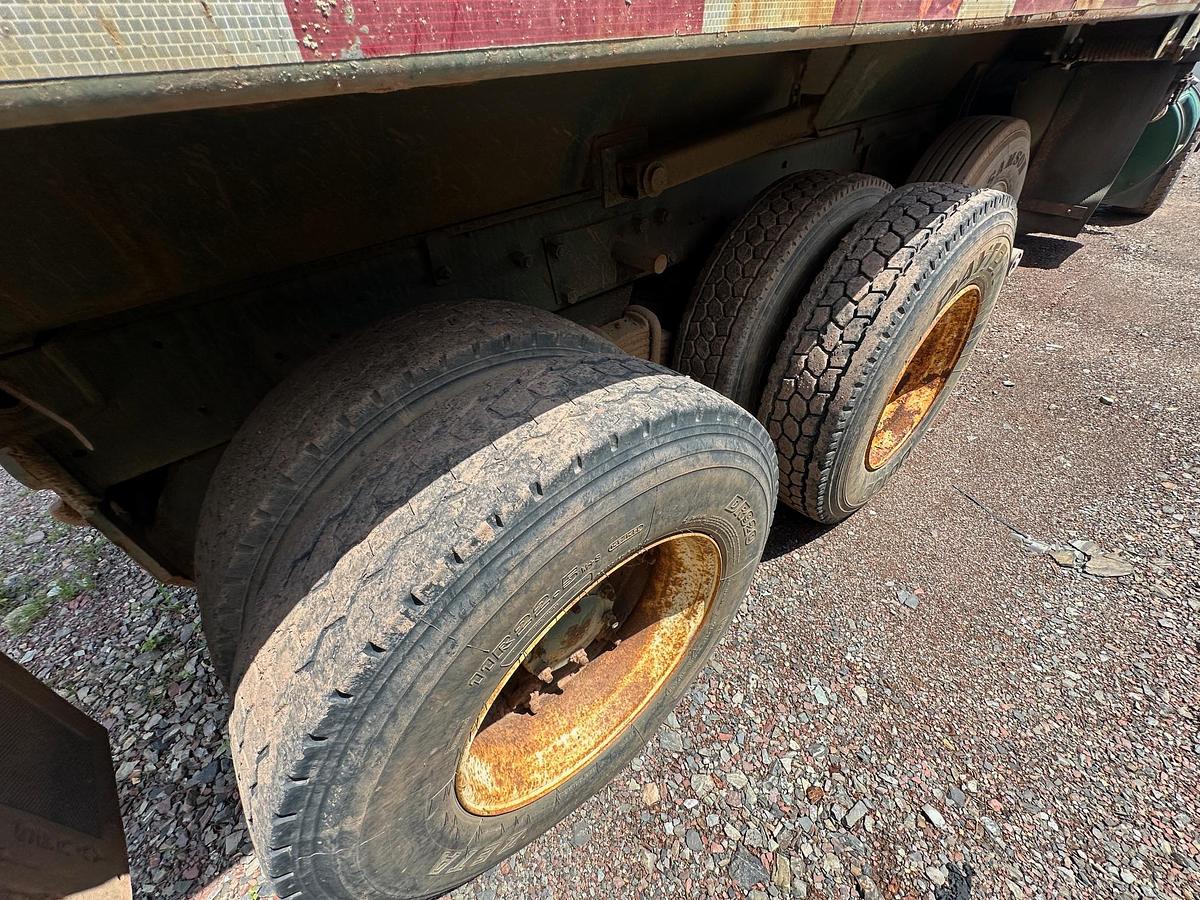 Used 1990 MACK RB688S