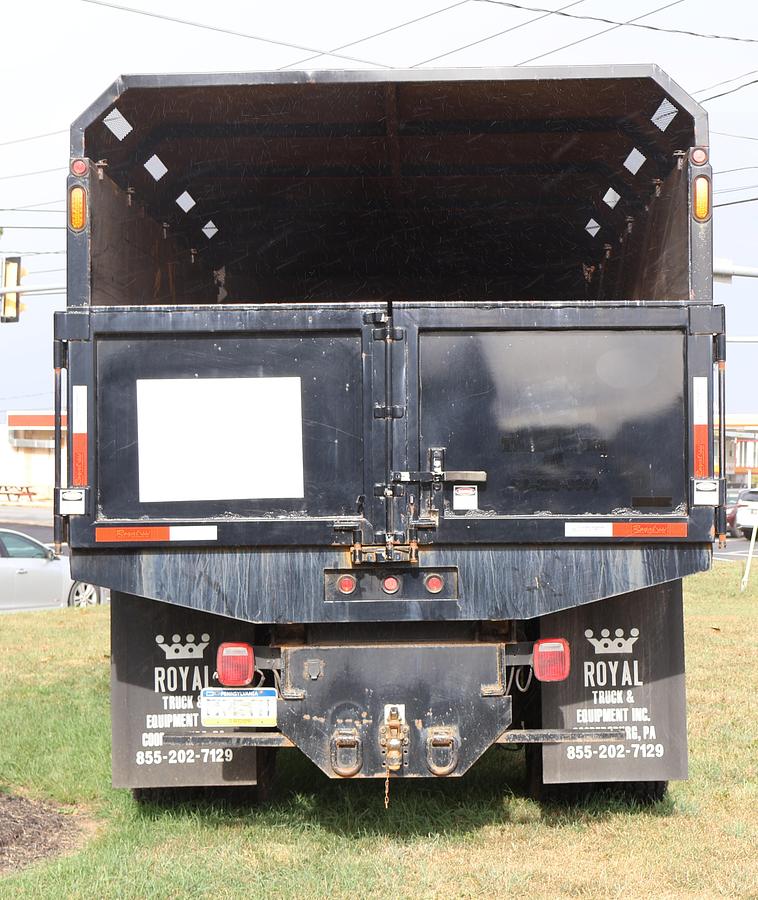 Used 2003 FREIGHTLINER FL70