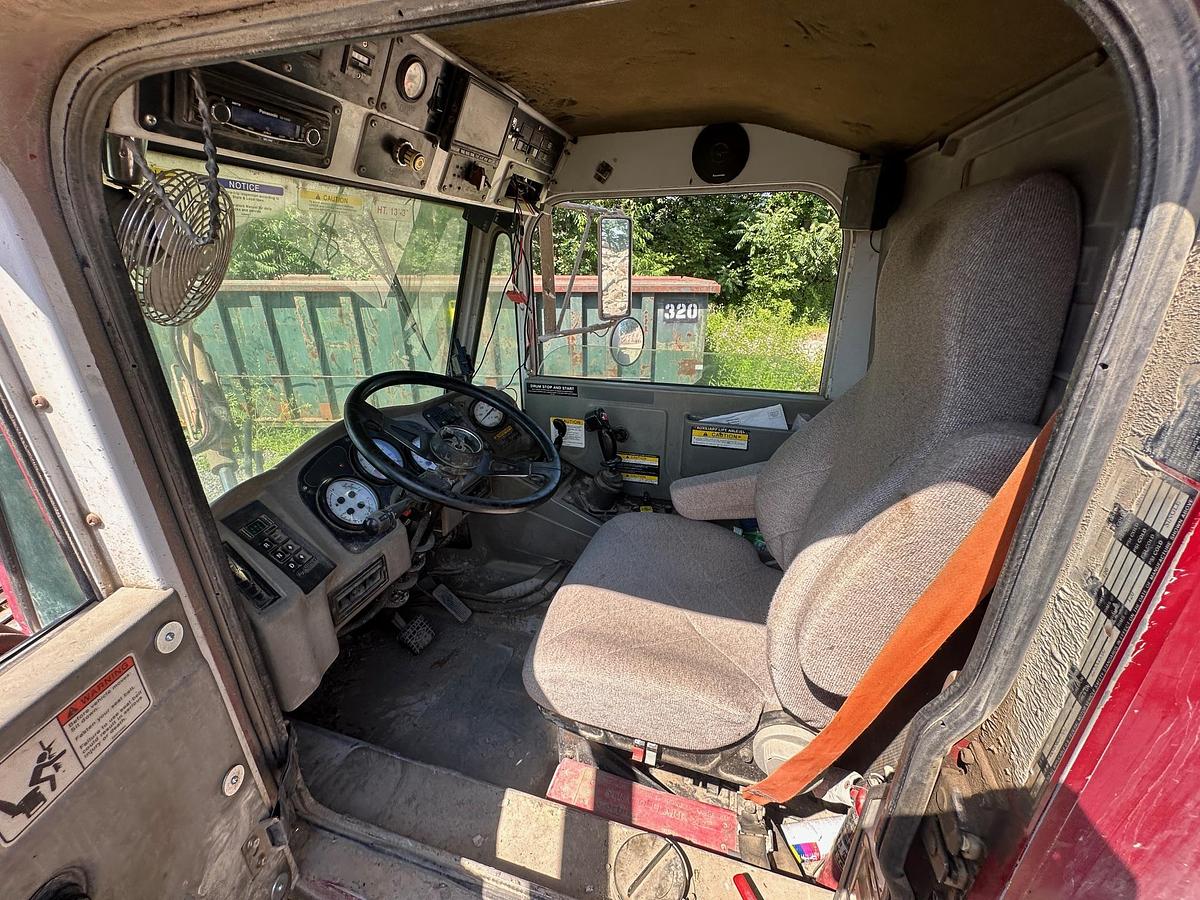 Used 2008 OSHKOSH Front Discharge Mixer