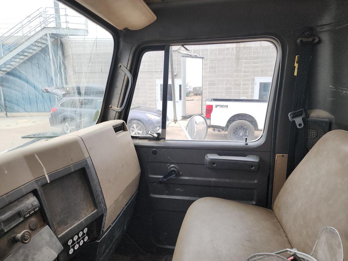 Used 1993 INTERNATIONAL 4700  4x2