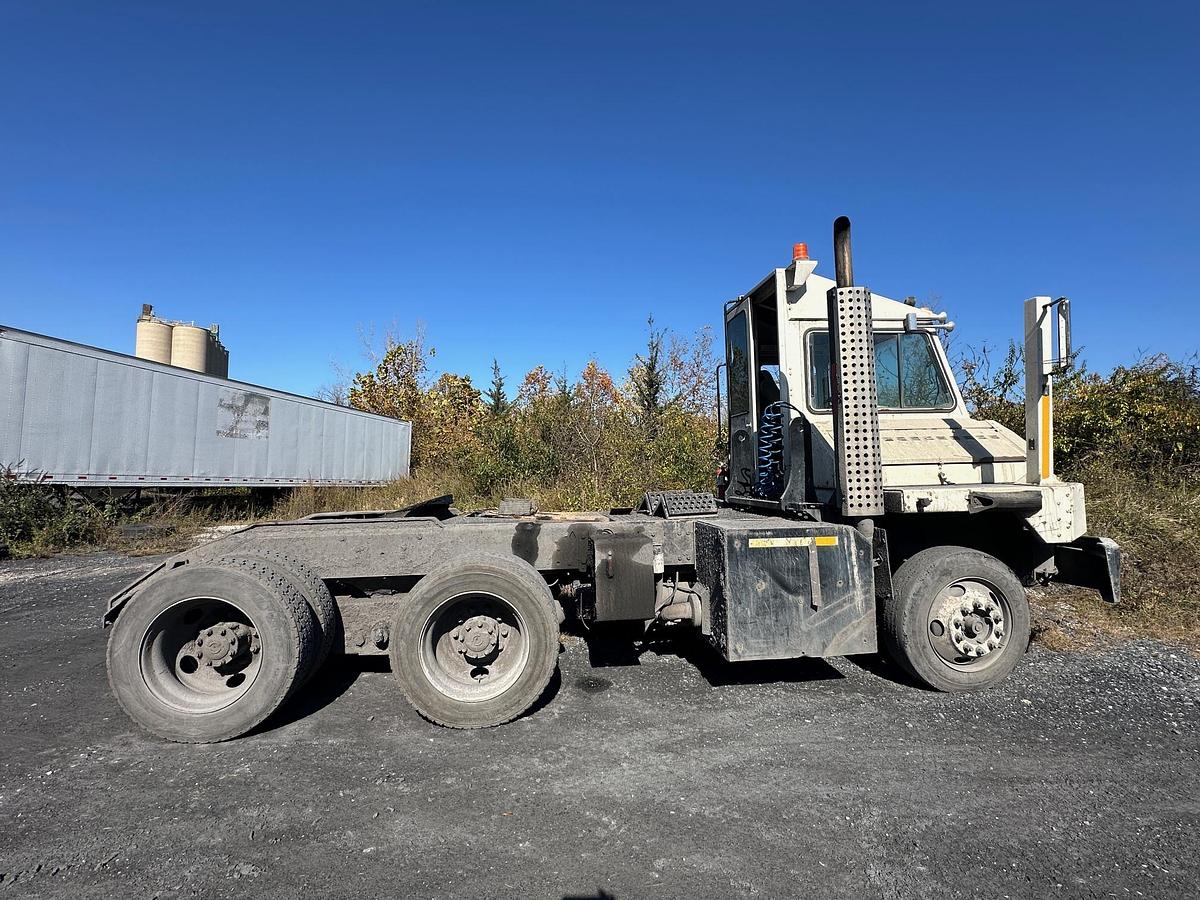 Used 2011 OTTAWA Yard Spotter