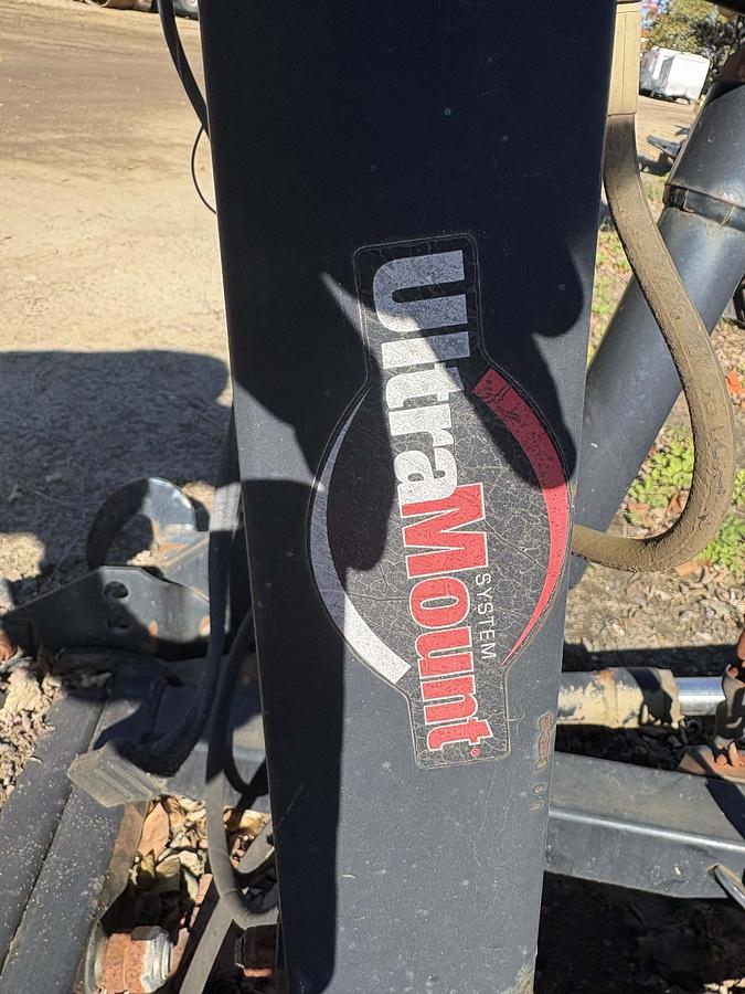 Used WESTERN 9' Snow Plow