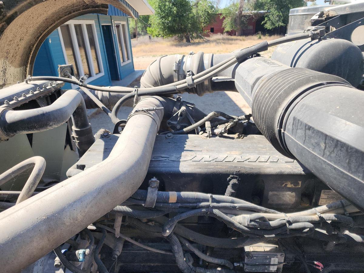 Used 2007 PETERBILT 379 Super Dump HD