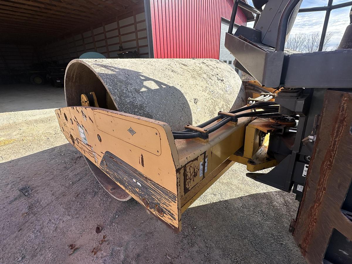 Used 2013 VOLVO SD115