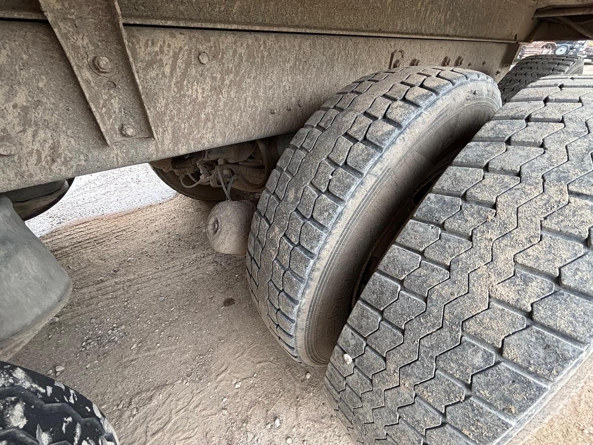 Used 1995 MACK CL713