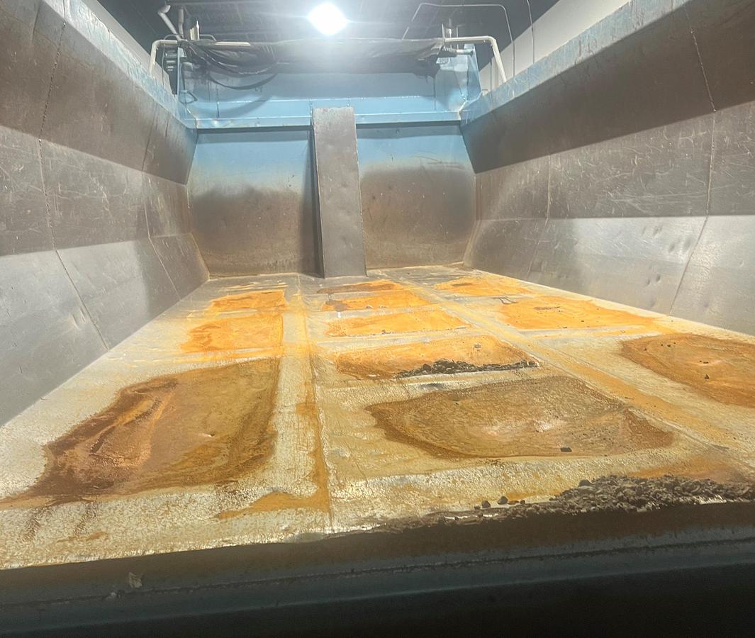 Used 2012 PETERBILT 388 Dump truck