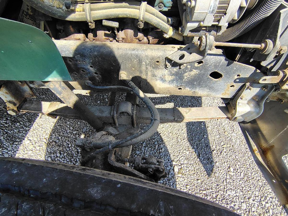 Used 2000 INTERNATIONAL 4700 DT466E