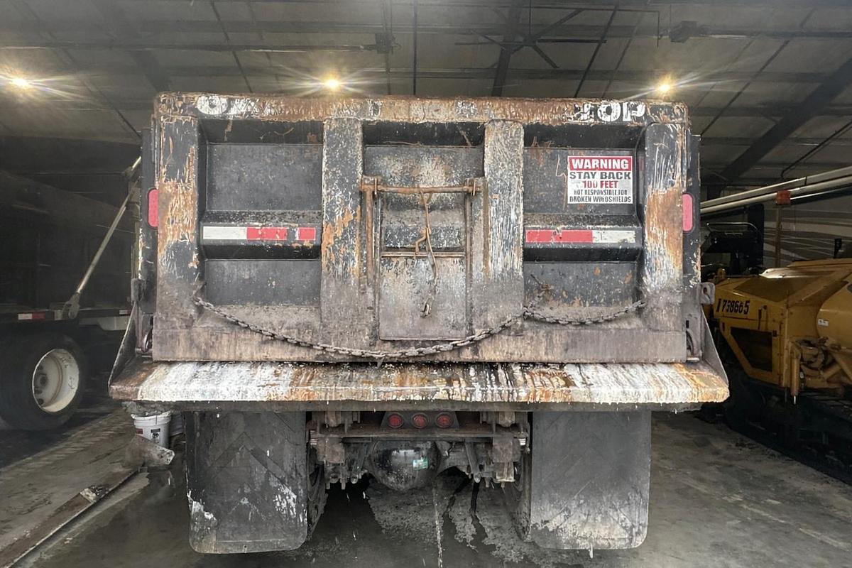 Used 2006 KENWORTH T300