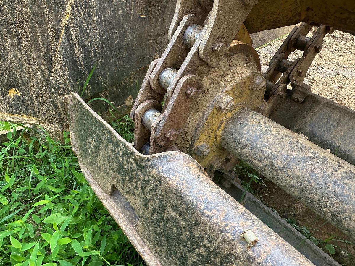 Used 1984 JOHN DEERE 762