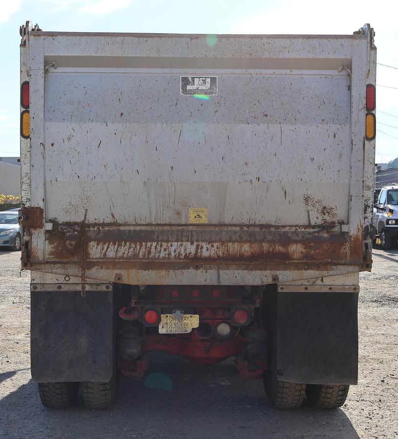 Used 2007 MACK Granite CV713