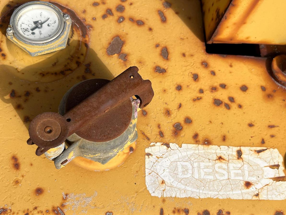 Used 1997 CATERPILLAR R80