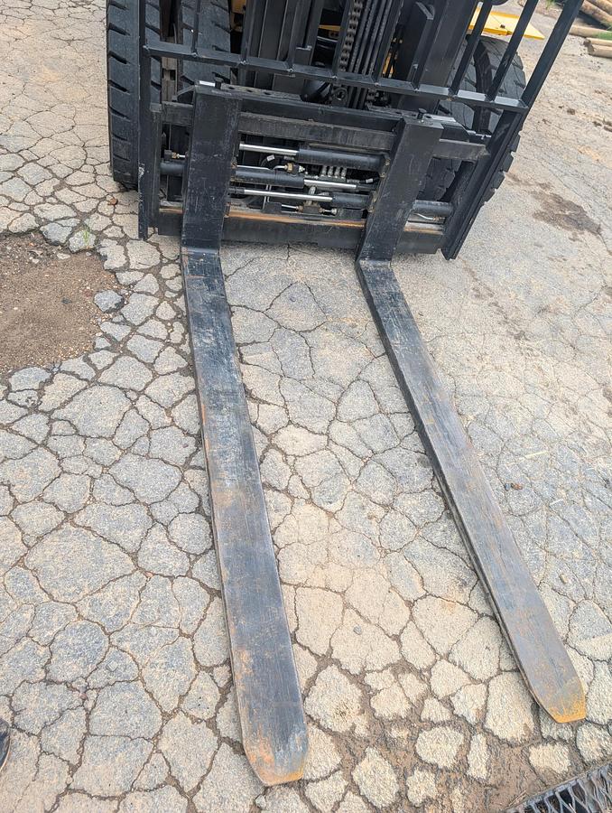 Used 2025 HYUNDAI 40D-9