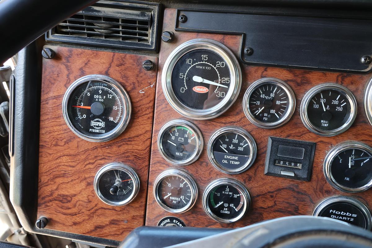 Used 1999 PETERBILT 379