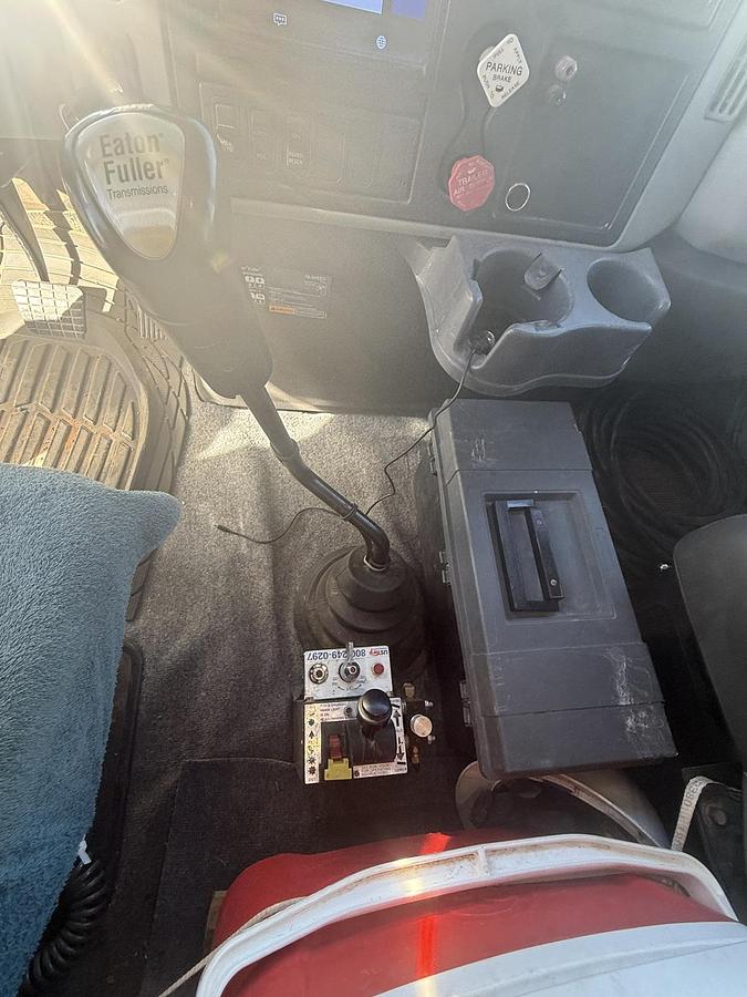 Used 2008 INTERNATIONAL 7400