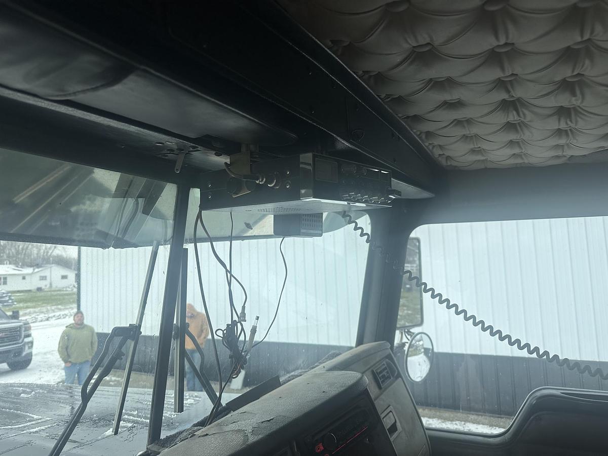 Used 2002 KENWORTH T800