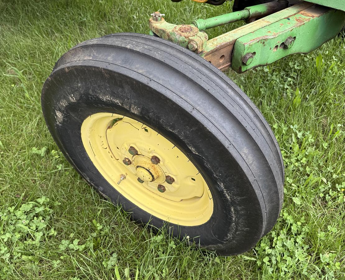 Used 1975 JOHN DEERE 1530