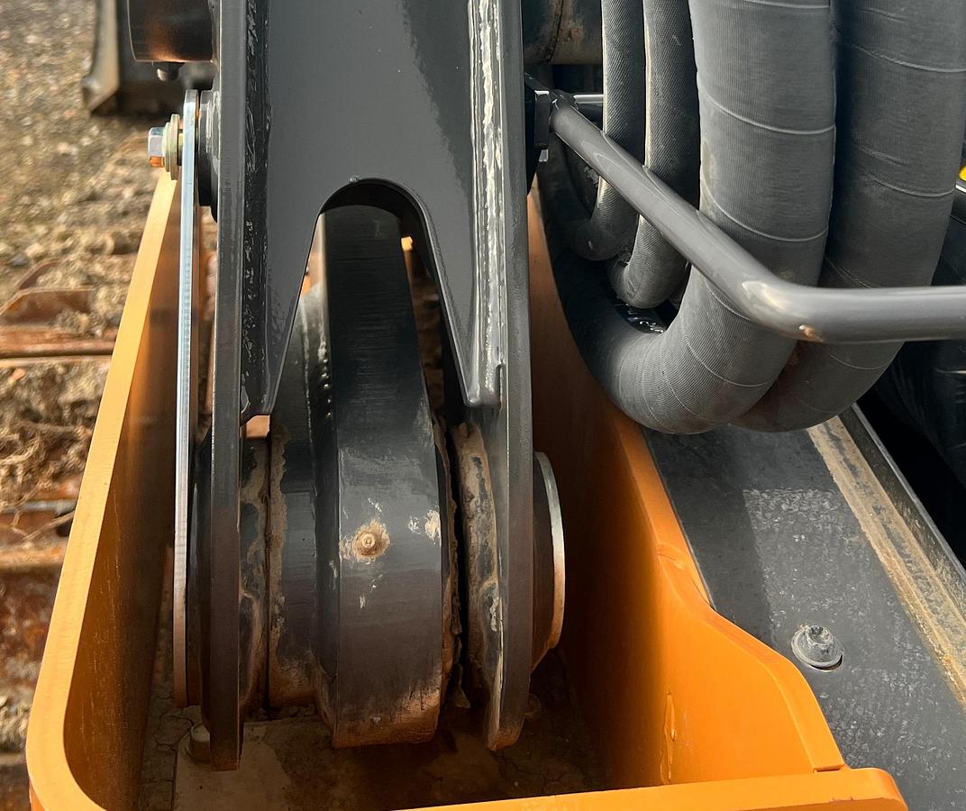 Used 2023 CASE dl550