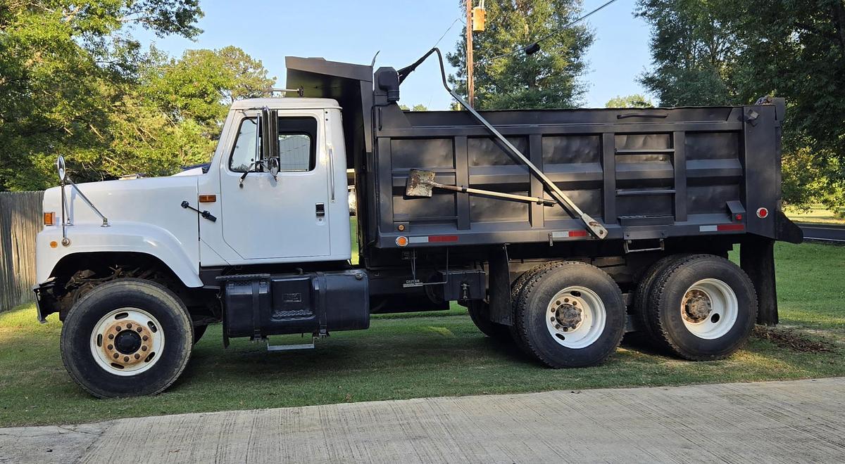 Used 2002 INTERNATIONAL F-2554