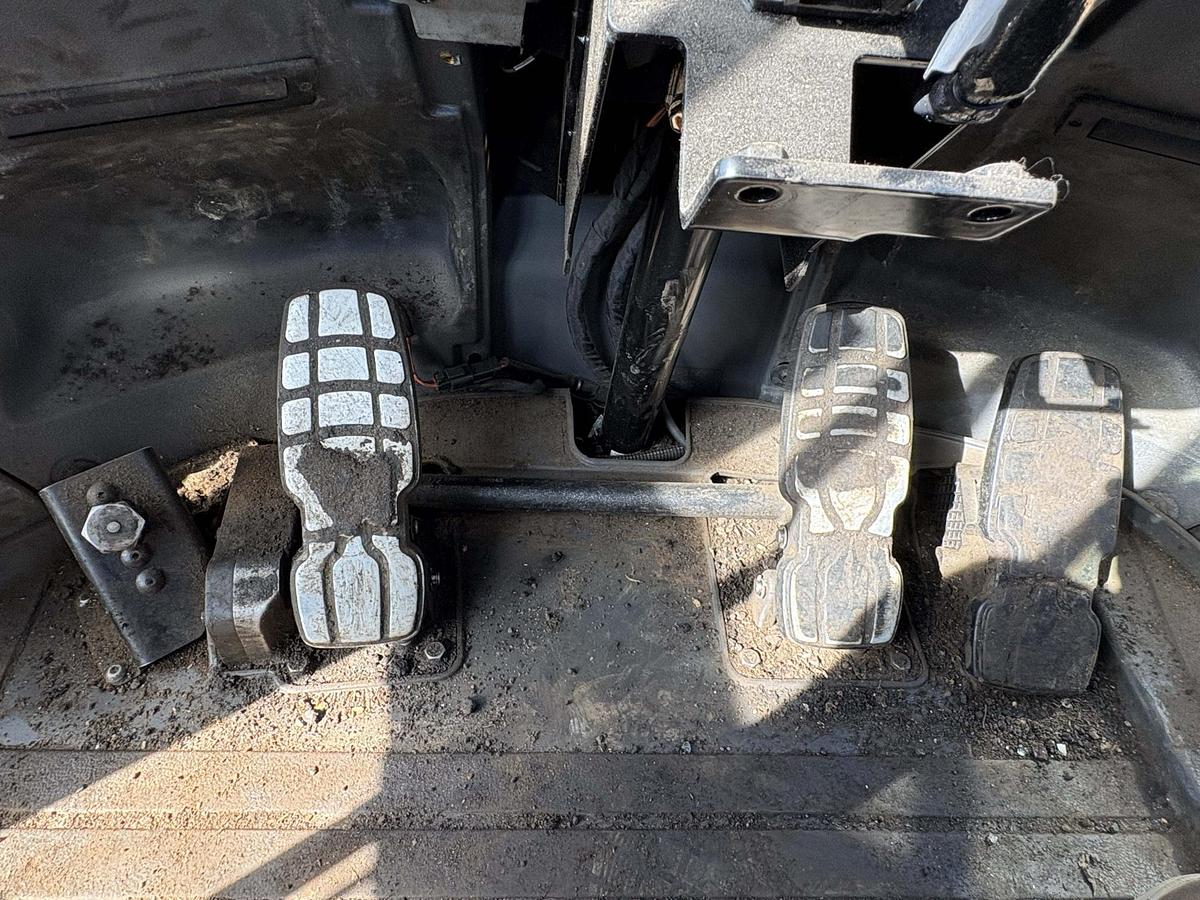 Used 2014 CATERPILLAR 950M